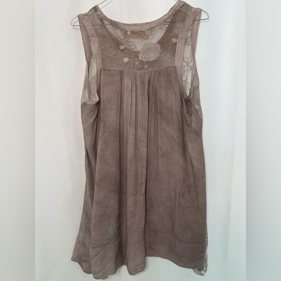 SIMPLY COUTURE Mesh Floral Tank - Picture 2 of 4